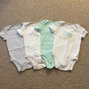4 pack of 6-9 month Cloud Island onesies